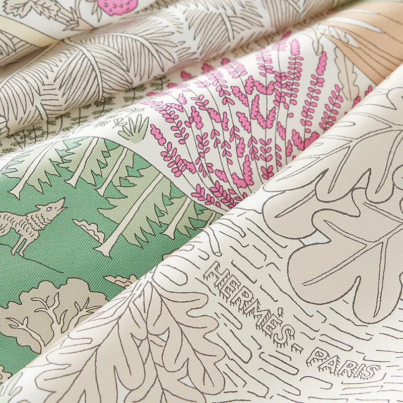 Dans les Bras de Selene scarf 90 - White | Hermès UAE